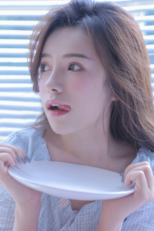 蛇魔女大闹都市电影全版