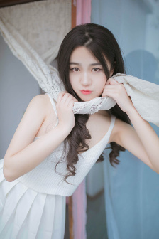 奶头一吃一个摸一个